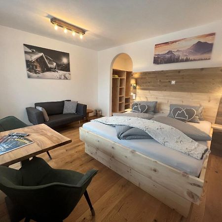 Berghof Haselsberger Otel Sankt Johann in Tirol Dış mekan fotoğraf