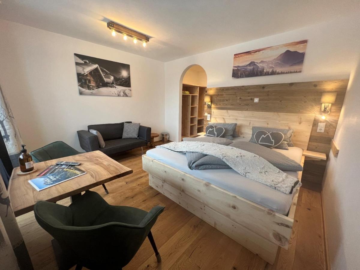 Berghof Haselsberger Otel Sankt Johann in Tirol Dış mekan fotoğraf